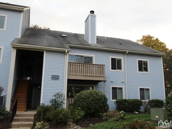 1618 Aspen Dr, Plainsboro, NJ 08536