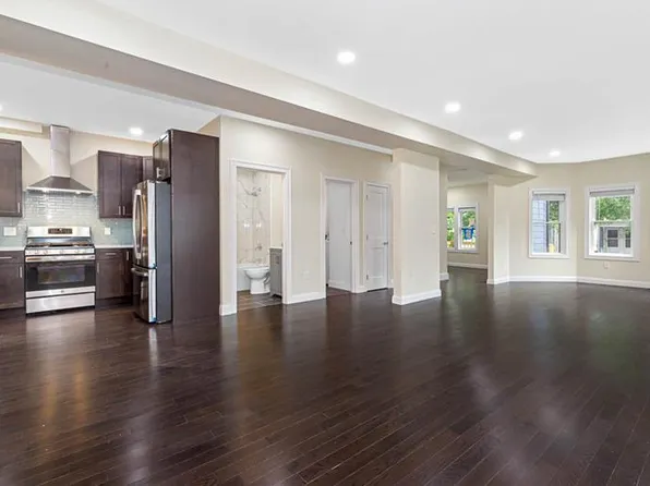 77 Winchester St, Medford, MA