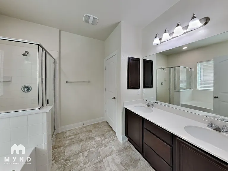 13725 James Buchanan St — Photo 10