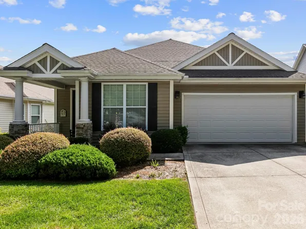 7 Eagle Creek Trl S, Flat Rock, NC 28731