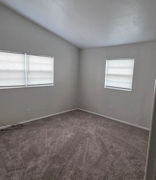 1415 23rd Ave E — Photo 11