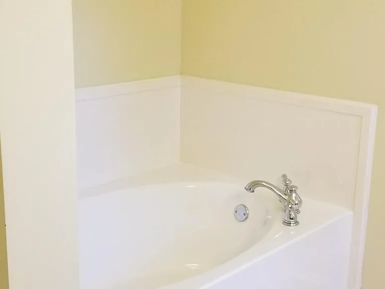 9718 Estate Dr — Photo 20