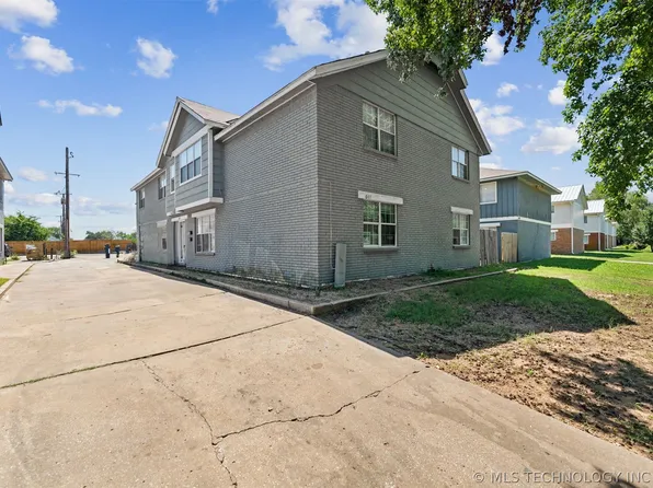 6411 S Newport Ave, Tulsa, OK 74136