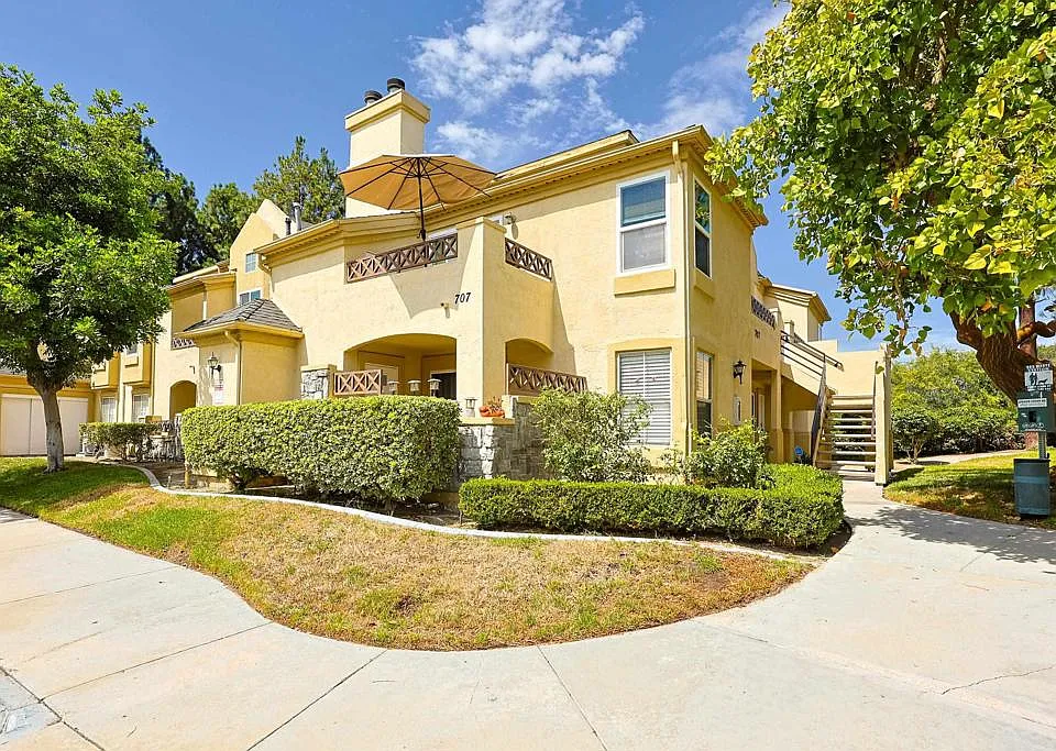 707 Brookstone Rd #204
