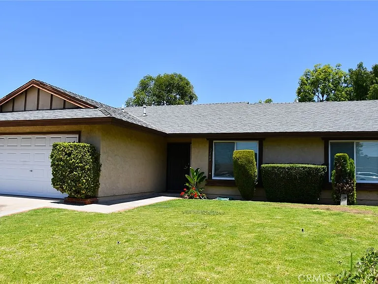 2169 N Mori Ln — Photo 2