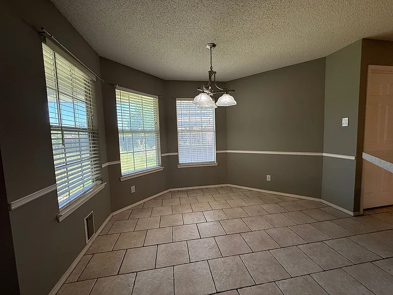 3501 Grandview Dr — Photo 7