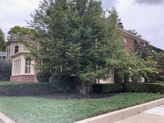 3rd image of 725 Caldwell St