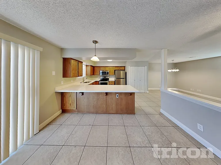 271 Princess Ann Ct — Photo 16