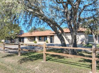 305 Westway Dr, Kerrville, TX 78028