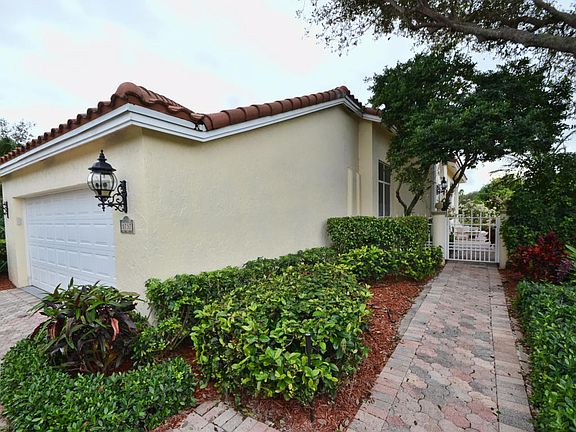 Home For Sale In Broken Sound Country Club