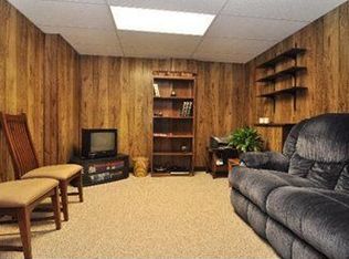 605 Reamer Ave, Carnegie, PA