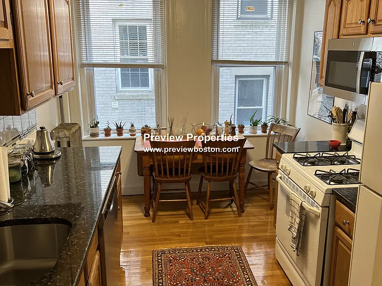 1750 Commonwealth Ave #5P — Photo 17