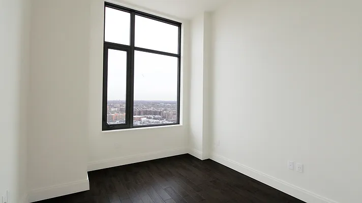 Rented by Ilite Realty Inc | media 4