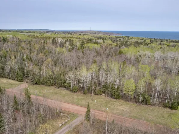 982 Isackson Rd, Two Harbors, MN 55616