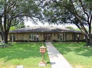 7123 Town Bluff Dr, Dallas, TX 75248