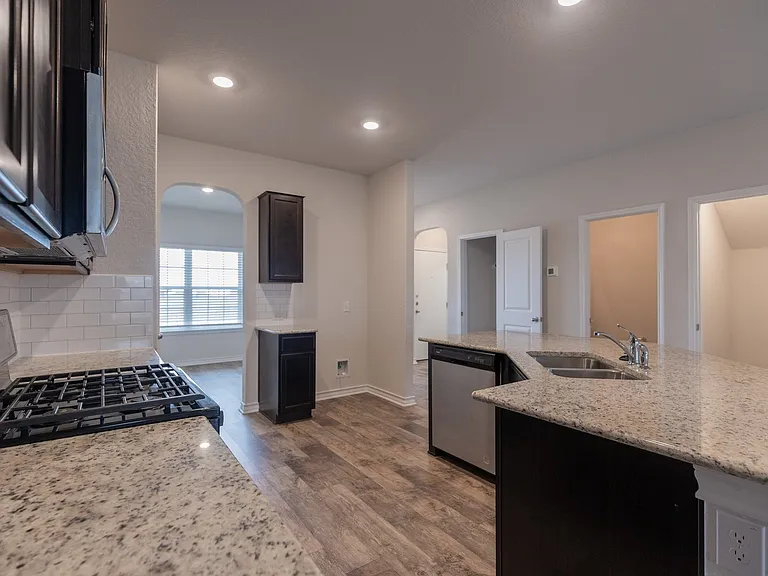 9819 Bratten Rise — Photo 11