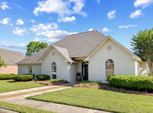 115 Fieldcrest Dr, Madison, MS 39110