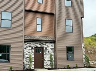 3273 Brodhead Rd #B, Aliquippa, PA 15001