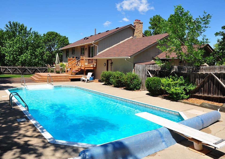 Tranquil pool in privately fenced in back yard