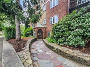 549 Centre St APT 4, Newton, MA 02458
