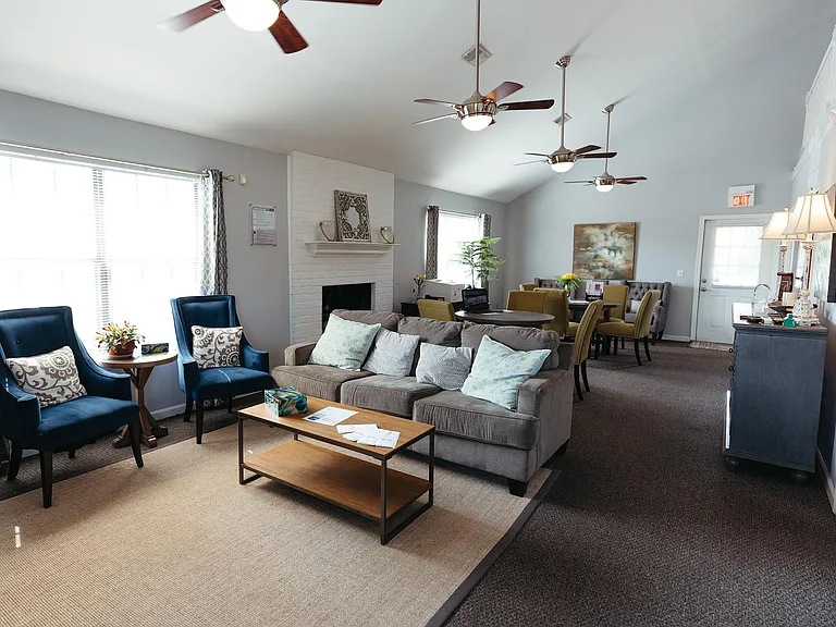 1310 N Rutherford Blvd — Photo 43