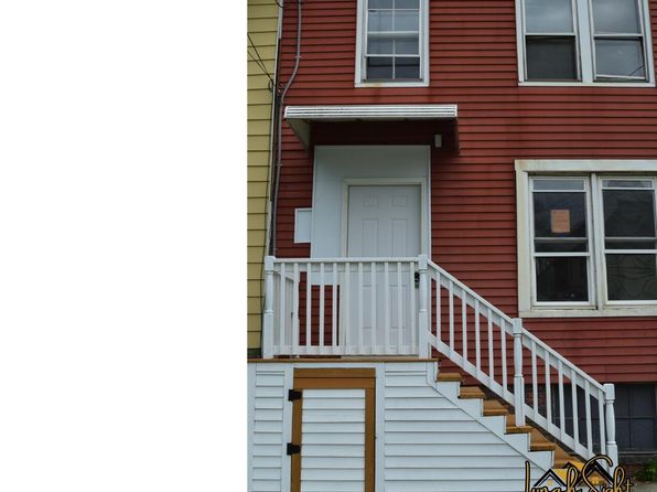 37 Nelson Ave Avenue, Rensselaer, NY 12144