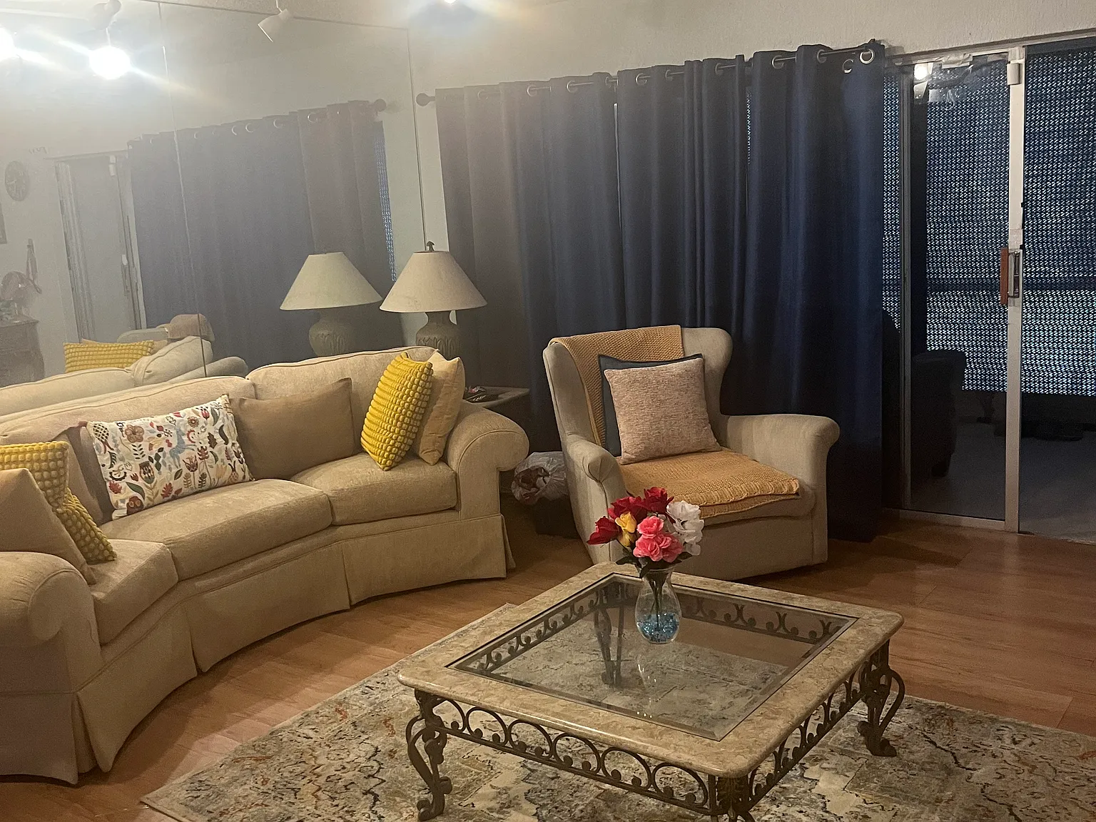 3 bed, 2.5 bath, 1590 sqft, $2,750 — Photo 2