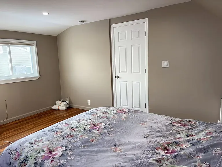 3700 Alcona St — Photo 6