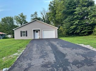 120 4th Ave S, Baxter, TN 38544