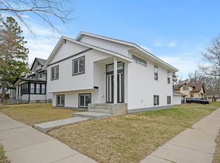84 Hatch Ave W, Saint Paul, MN 55117