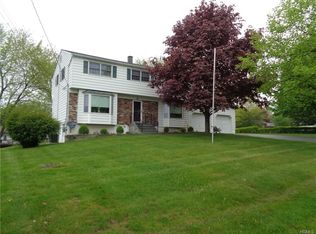 2 Scott Dr, Middletown, NY 10941
