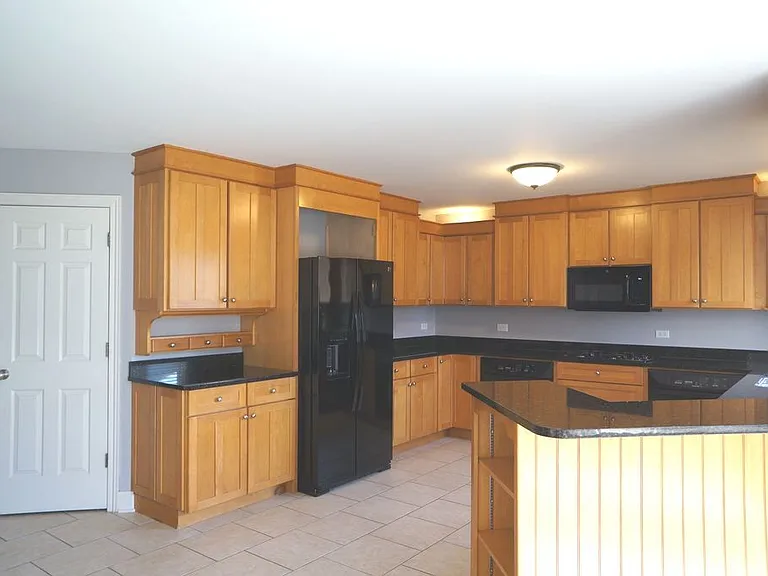 8566 Huckins Dr — Photo 7