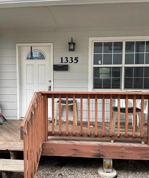 1335 N Perry St — Photo 2