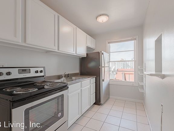 4th image of 720 Randolph St #5