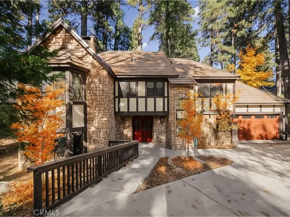 407 Giant Oak Cir, Lake Arrowhead, CA 92352