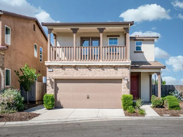 6148 E Bishop Ln, Fresno, CA 93727