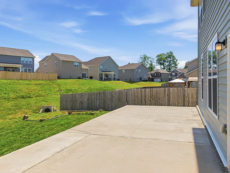 281 Casper Dr — Photo 34