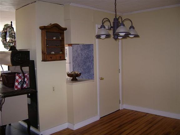 Hardwood floors in dining room