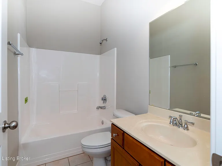 9506 Gerardia Ln — Photo 34