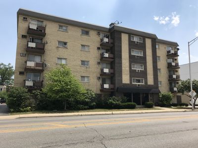 1247 S Harlem Ave #407, Berwyn, IL, 60402