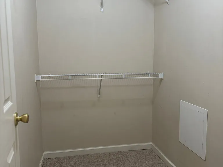 160 Wexford Dr #301 — Photo 10