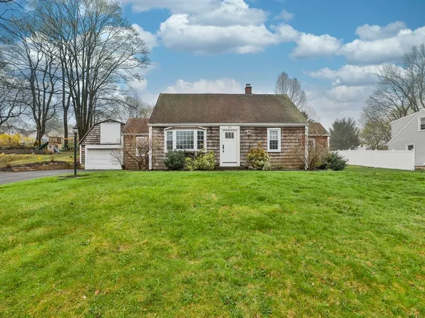 63 Wellington St, Marlborough, MA 01752