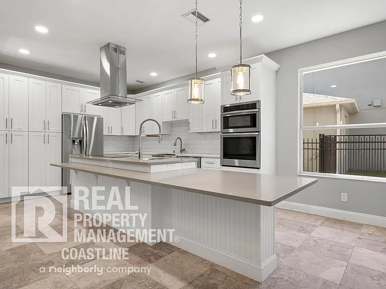 2585 Hobblebrush Dr — Photo 9