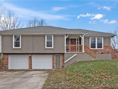 3712 SW Harbor Cir, Lees Summit, MO, 64082