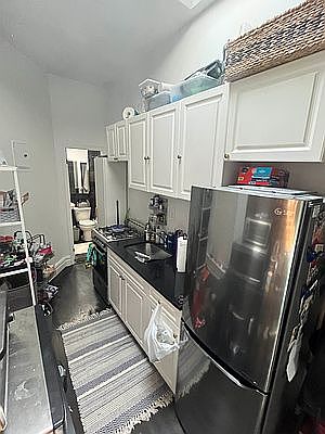 3rd image of 324 E 94th St APT 5e