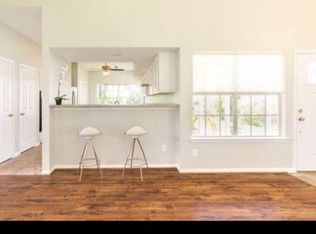 3247 S Greenpark Dr, Houston, TX 77082