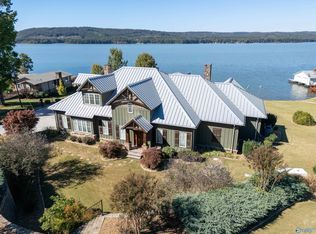 67 Polaris Rd, Guntersville, AL 35976