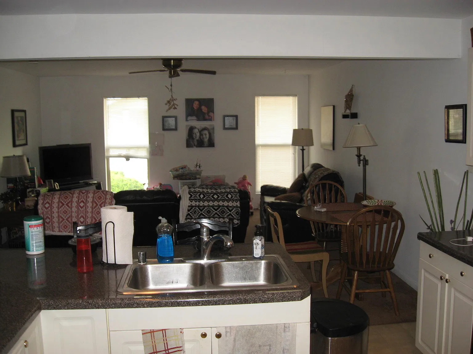 2 bed, 1000 sqft, $1,100 — Photo 4