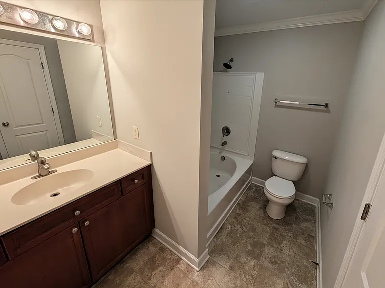 735 Tulip Grove Rd #227 — Photo 10