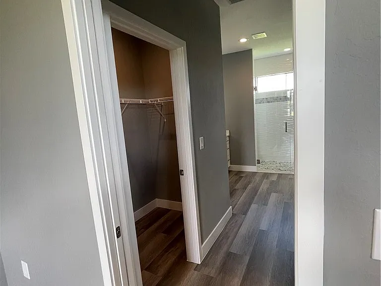 610 Floyd Ave S — Photo 11